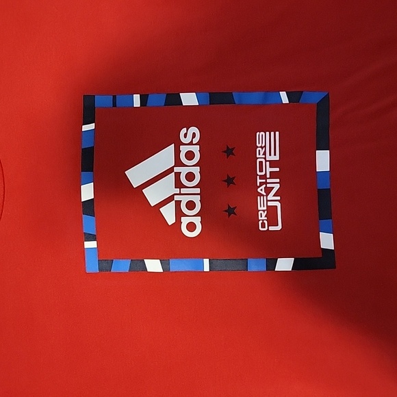 Addidas red t shirt - Picture 2 of 5
